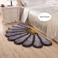 Divine Trendy Polyester Carpets 