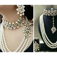 Stylish White Alloy Women's Jewellery Set 