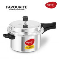 Pigeon  Favourite Aluminium Pressure Cooker with Outer Lid 5 Litres