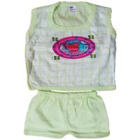 Green Newborn Sleeveless T-Shirt with Front Patch and Short Set (0-6 Months)