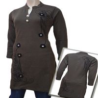 Flower Appliqué Nehru Collar Brown Buttoned Placket Woolen Kurti