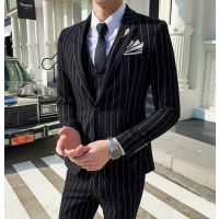 Elegant Black Lining 3 Pc Suits For Him