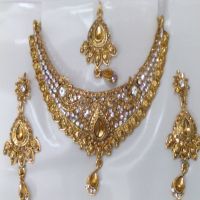 Imitation Jewellery Necklace With Earing & Mangtika