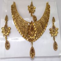 Imitation Jewellery Necklace With Earing & Mangtika