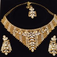 Imitation Jewellery Necklace With Earing & Mangtika